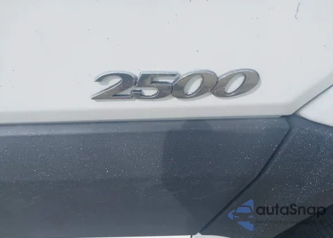 2011 Mercedes-Benz Sprinter 2500 High Roof из США, поврежденный, VIN WD3PE8CB0B5561293